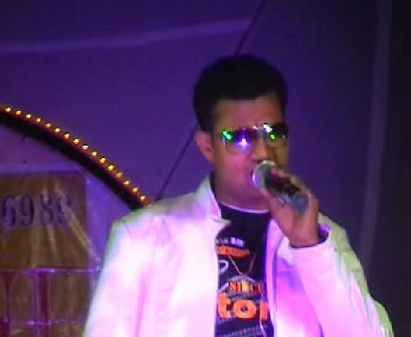 best male bollywood singer faridabad