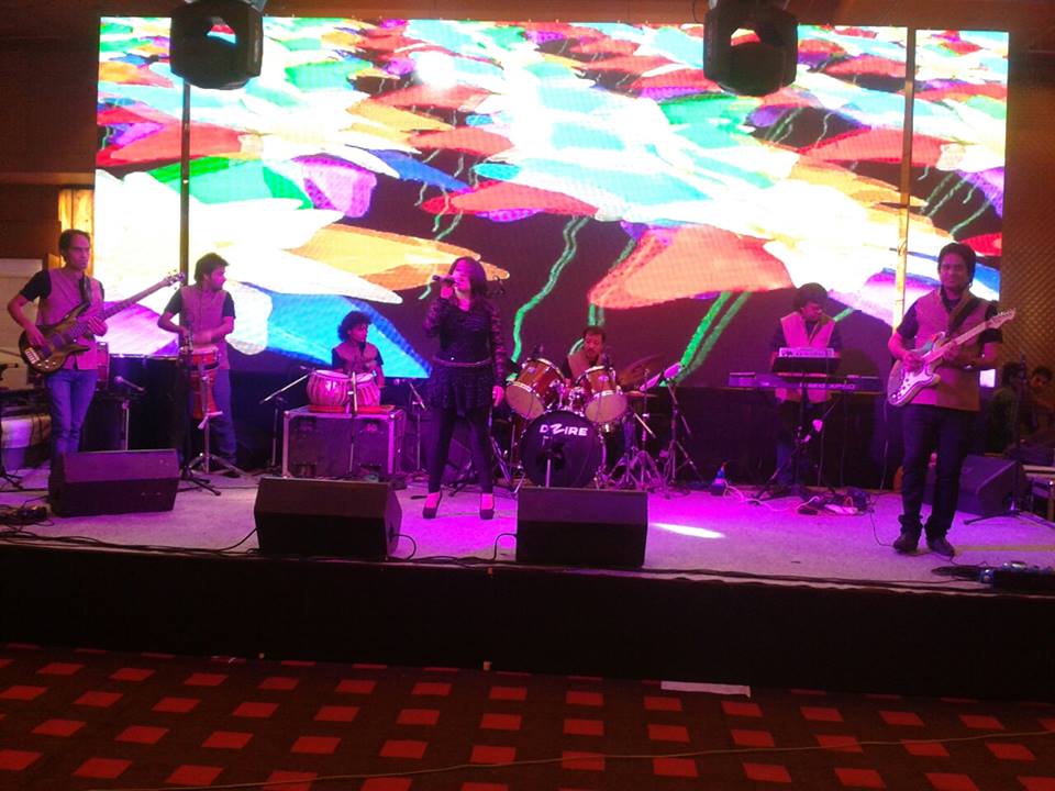 live bollywood singer faridabad