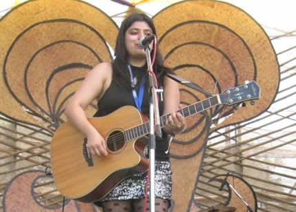 female guitar players faridabad