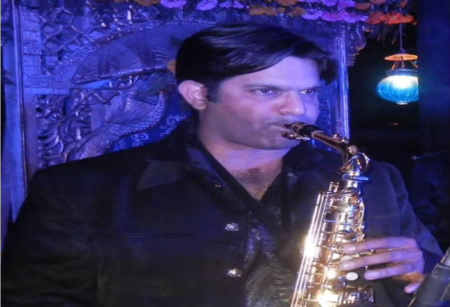 best saxophone player faridabad