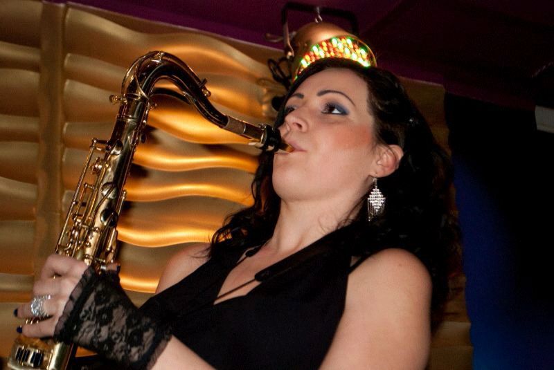 female saxophone player faridabad