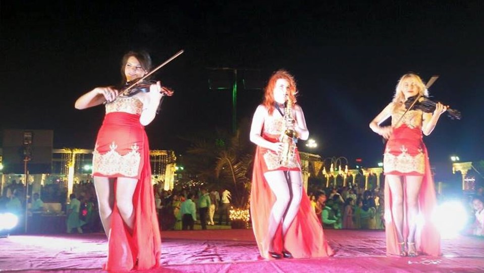 female trio musicians faridabad